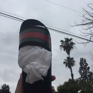 $50 GUCCI SLIDES